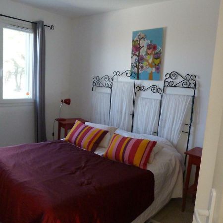 Les Cigales Apartment Alleins Екстериор снимка